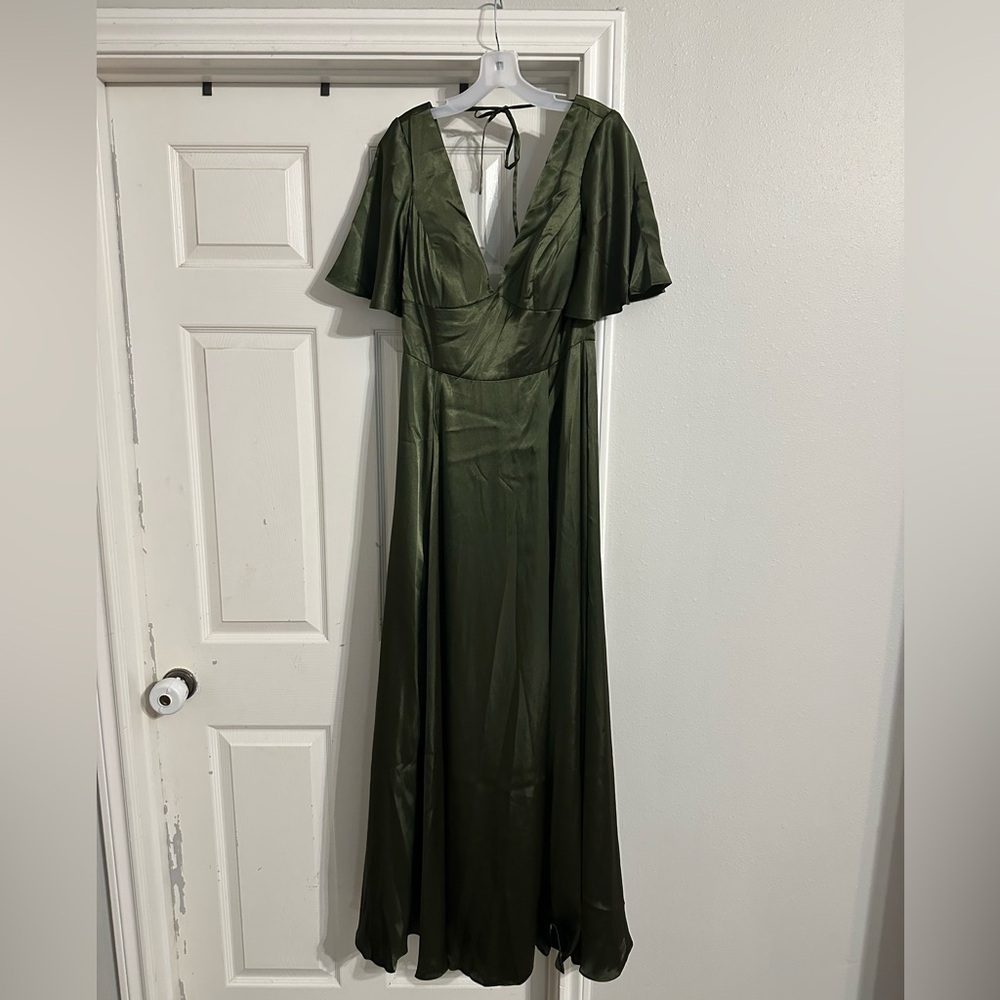 David’s Bridal Charmeuse Flutter-Sleeve A-Line Dress Martini Olive NWT - Picture 2 of 9